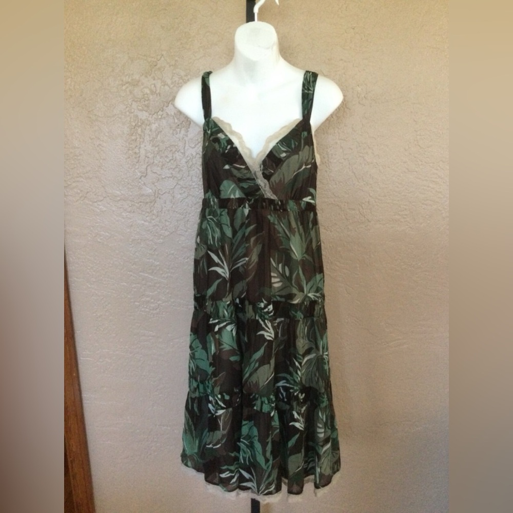 Michael Kors 100% Silk dress Elegant Green Leaf Print Dress